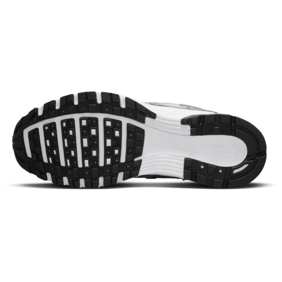 Nike P-6000 W